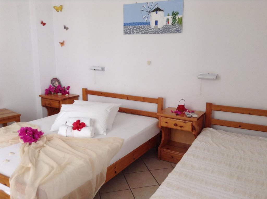 Arian Hotel Párosz Kültér fotó